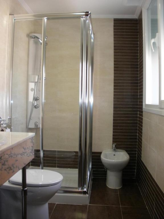Hostal Virgen Del Villar Laguna de Duero Quarto foto